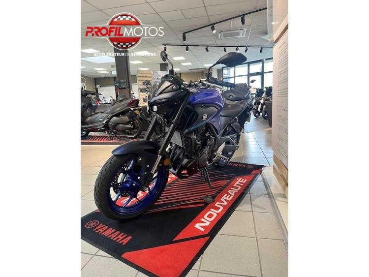 YAMAHA MT-03