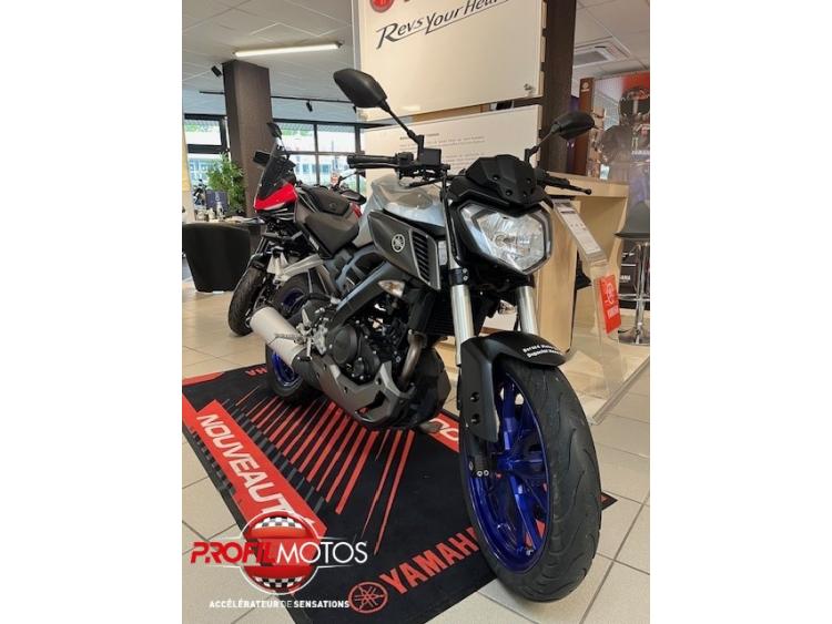YAMAHA MT-125