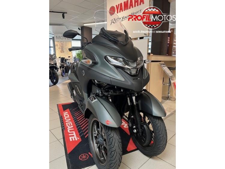 YAMAHA TRICITY 300